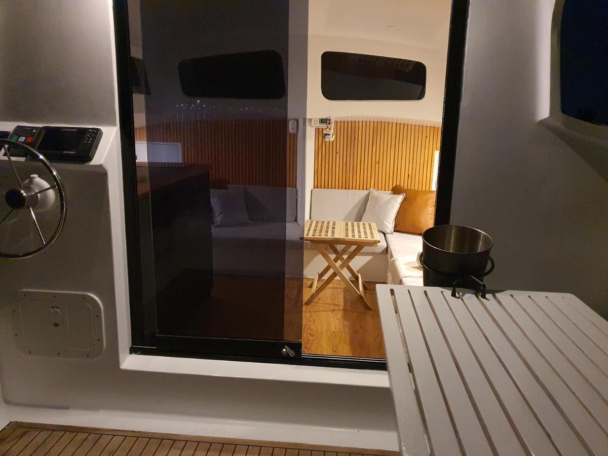 Hotel Barco Casa Catamara Sleepandboat Dystrykt Dystrykt Faro Zewnętrze zdjęcie