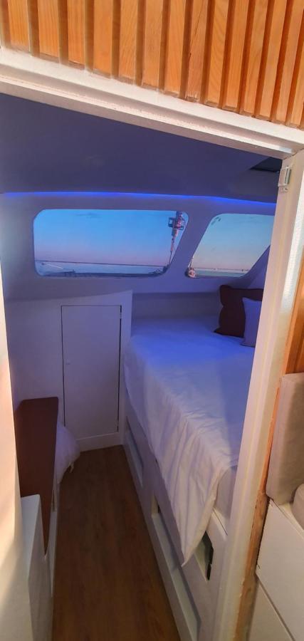 Hotel Barco Casa Catamara Sleepandboat Dystrykt Dystrykt Faro Zewnętrze zdjęcie