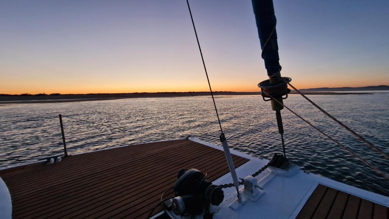 Hotel Barco Casa Catamara Sleepandboat Dystrykt Dystrykt Faro Zewnętrze zdjęcie